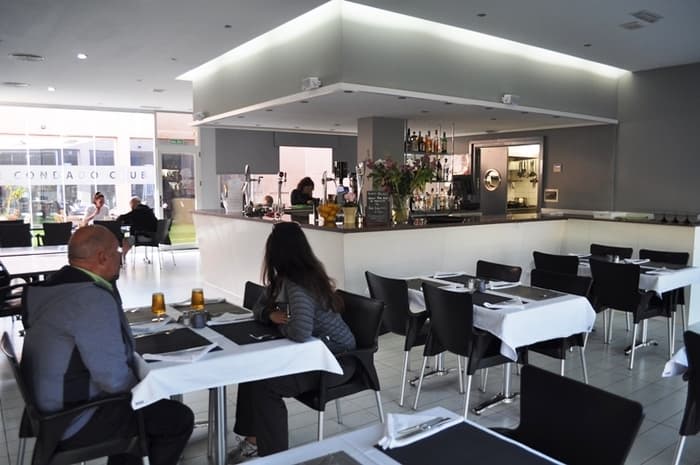 Social & Gourmet Hub
